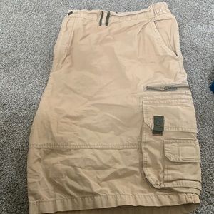 Men’s cargo shorts